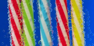 Czy można mieć sama baze na paznokciach?