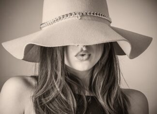 Jakie są teraz modne brwi? Jakie są teraz modne brwi?